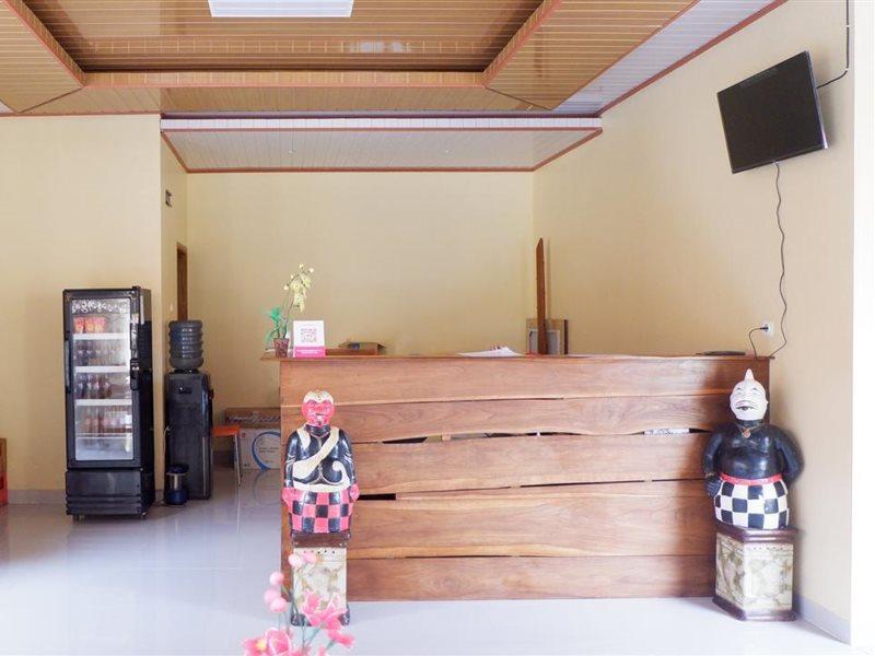 Reddoorz Syariah Near Tugu Lampu Gentur Cianjur Hotel Exterior photo