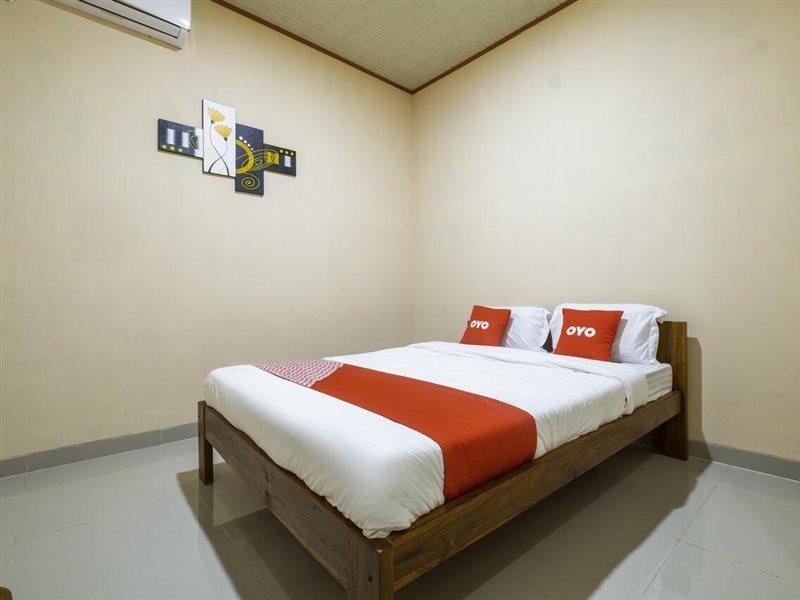 Reddoorz Syariah Near Tugu Lampu Gentur Cianjur Hotel Exterior photo