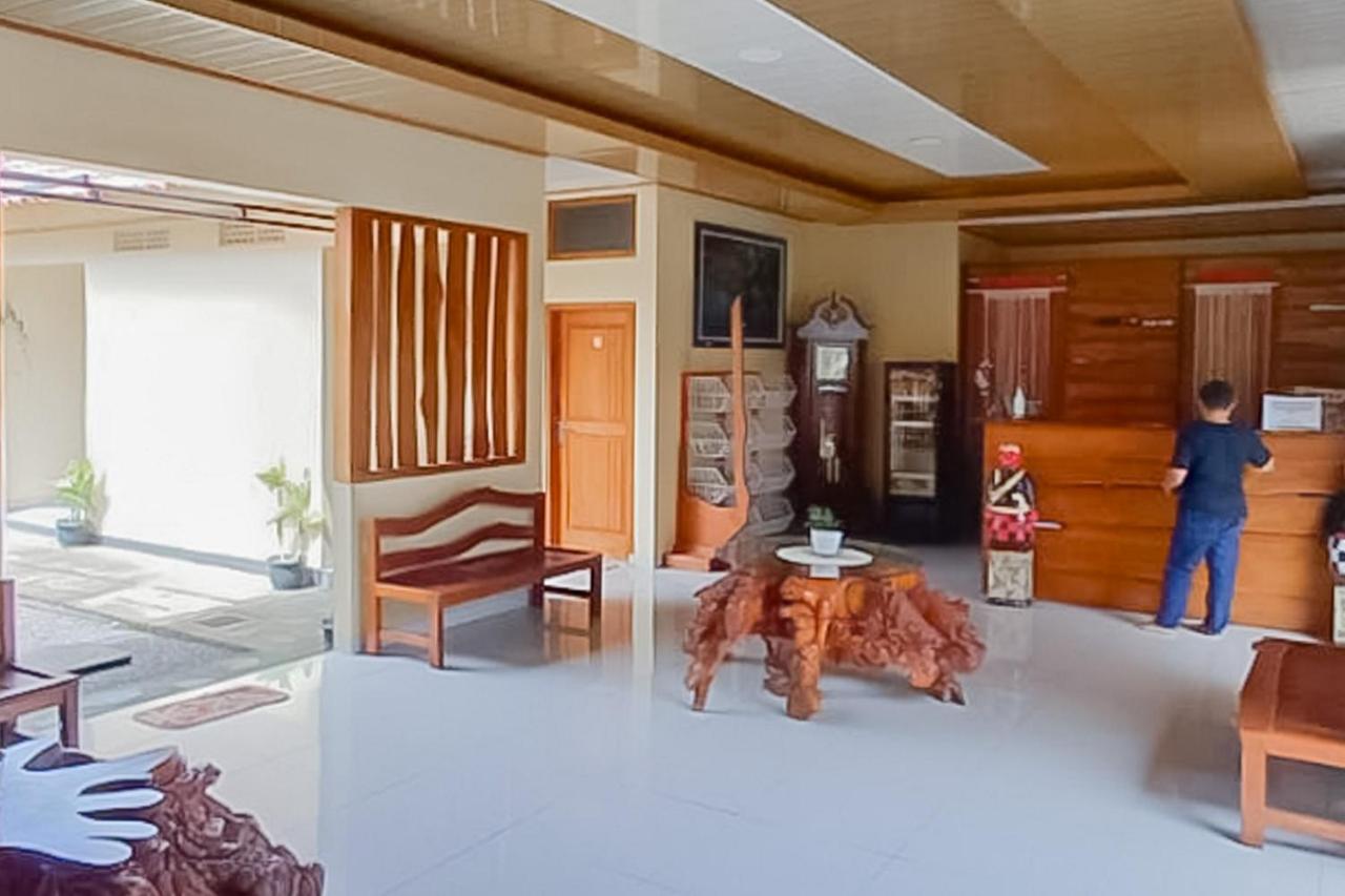 Reddoorz Syariah Near Tugu Lampu Gentur Cianjur Hotel Exterior photo