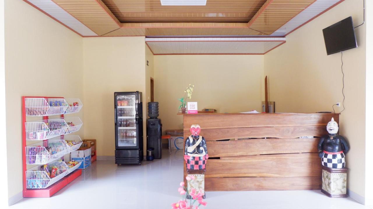 Reddoorz Syariah Near Tugu Lampu Gentur Cianjur Hotel Exterior photo