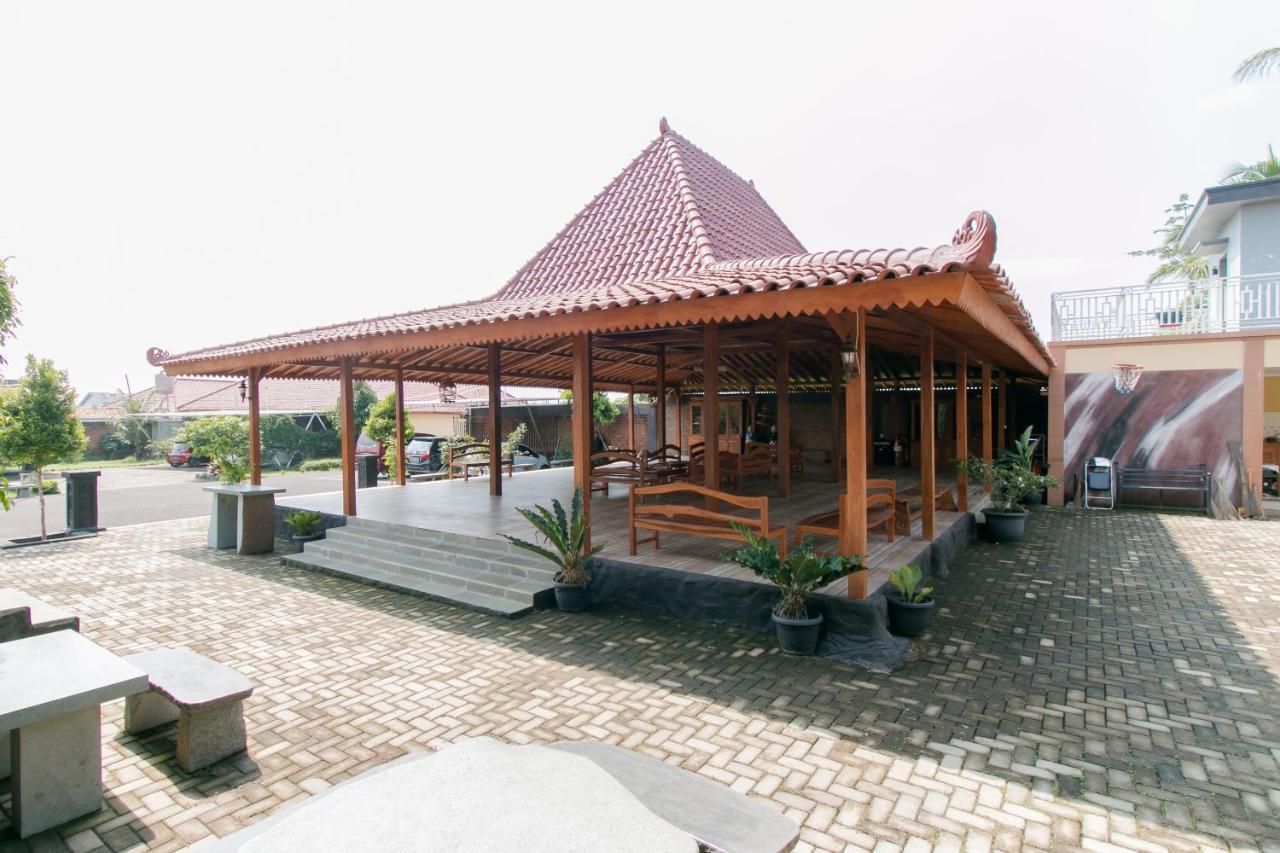 Reddoorz Syariah Near Tugu Lampu Gentur Cianjur Hotel Exterior photo