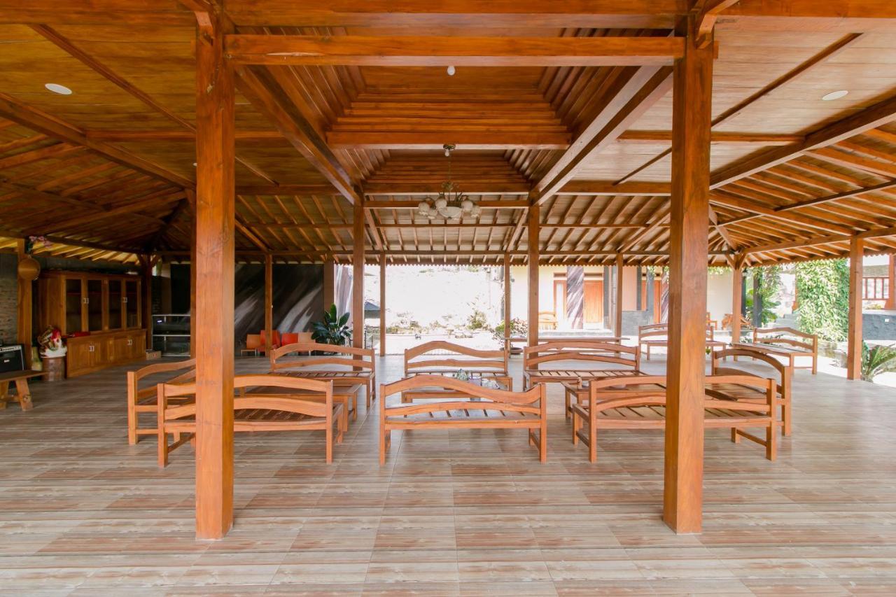 Reddoorz Syariah Near Tugu Lampu Gentur Cianjur Hotel Exterior photo